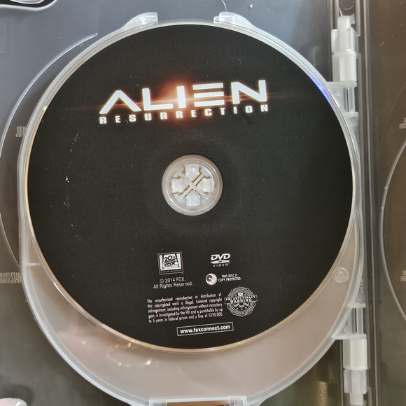 Alien Quadrilogy DVD Set - Picture 6 of 6
